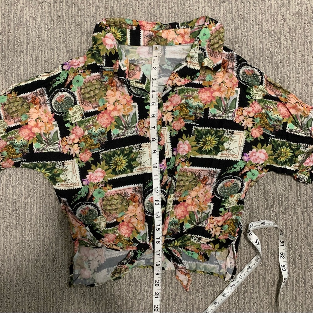 ASOS DESIGN Tie Front Shirt in Postcard Print - Picture 6 of 8